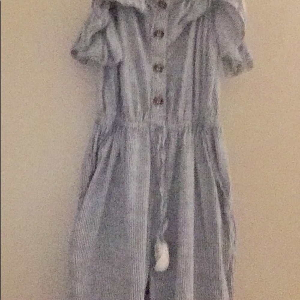 I am selling a romper